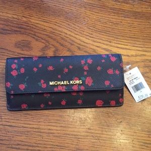 Michael Kors flat wallet